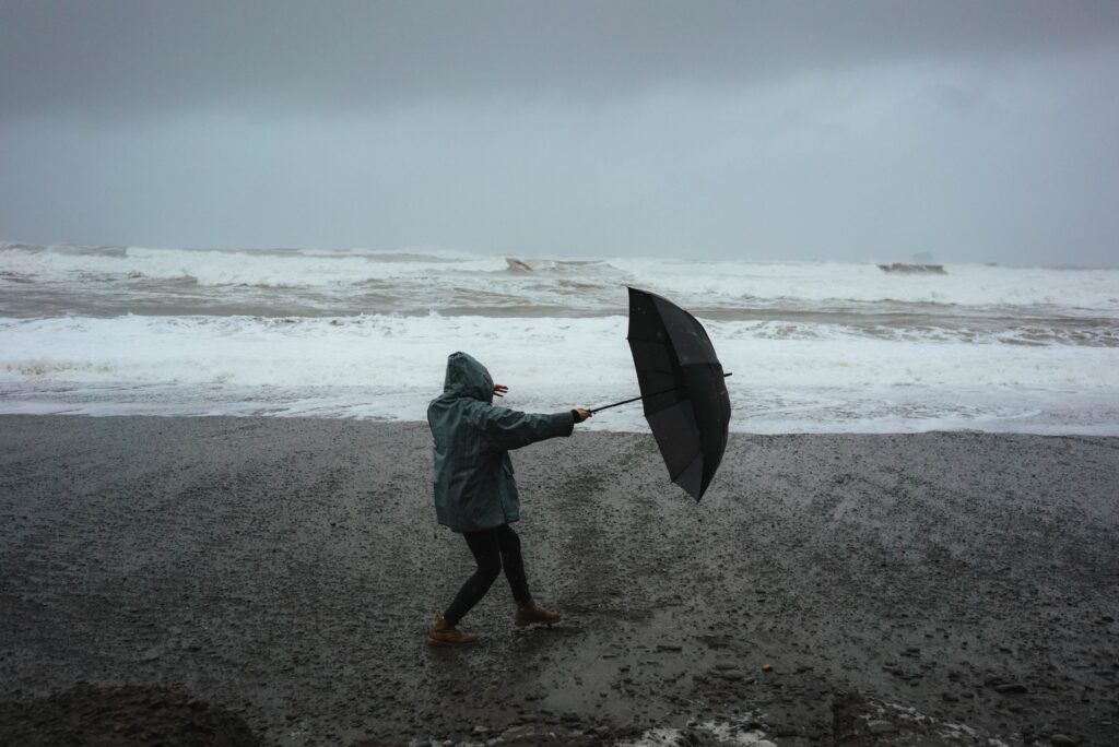 Lees meer over het artikel Schades door storm Dudley en Eunice – Hoe ben je hiervoor verzekerd?