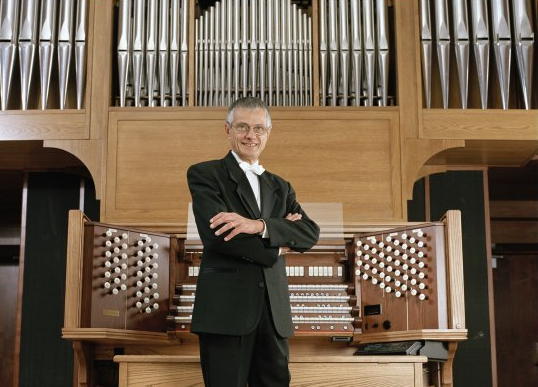 Lees meer over het artikel Hector Olivera speelt tijdens Nederlandse tournee op Steinmeyer-orgel