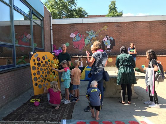 Lees meer over het artikel Meester-juffendag en zomerfeest Da Costaschool