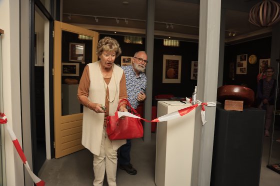 Lees meer over het artikel Expositie 70 jaar Kaaskoningin geopend
