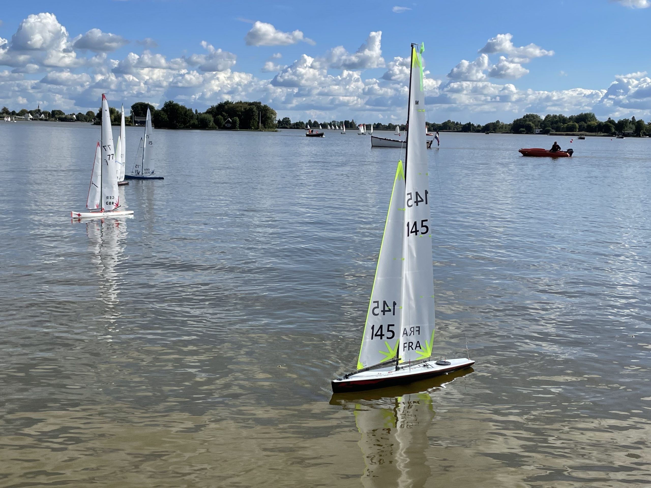 Lees meer over het artikel Open Nederlands Kampioenschap Marblehead op Reeuwijkse Plassen