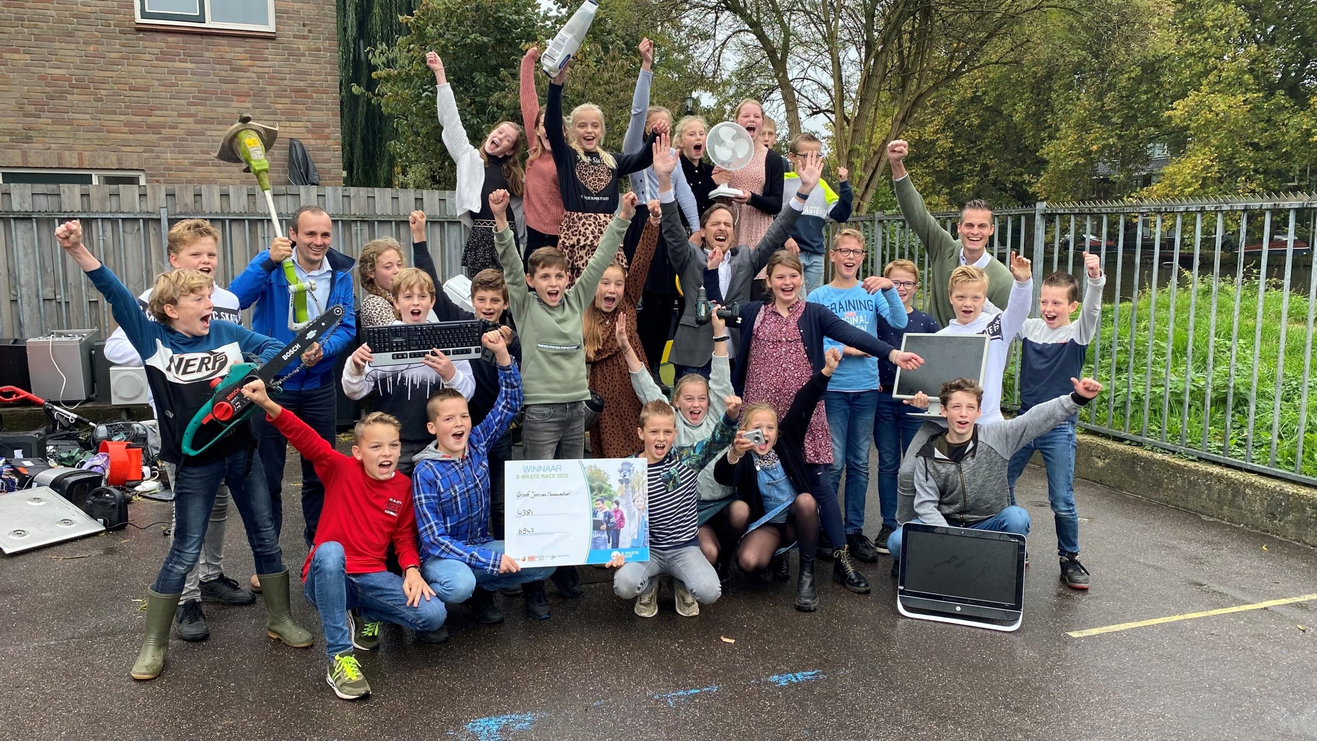 Lees meer over het artikel Ruim 50.000 elektronische apparaten tijdens E-waste Race!