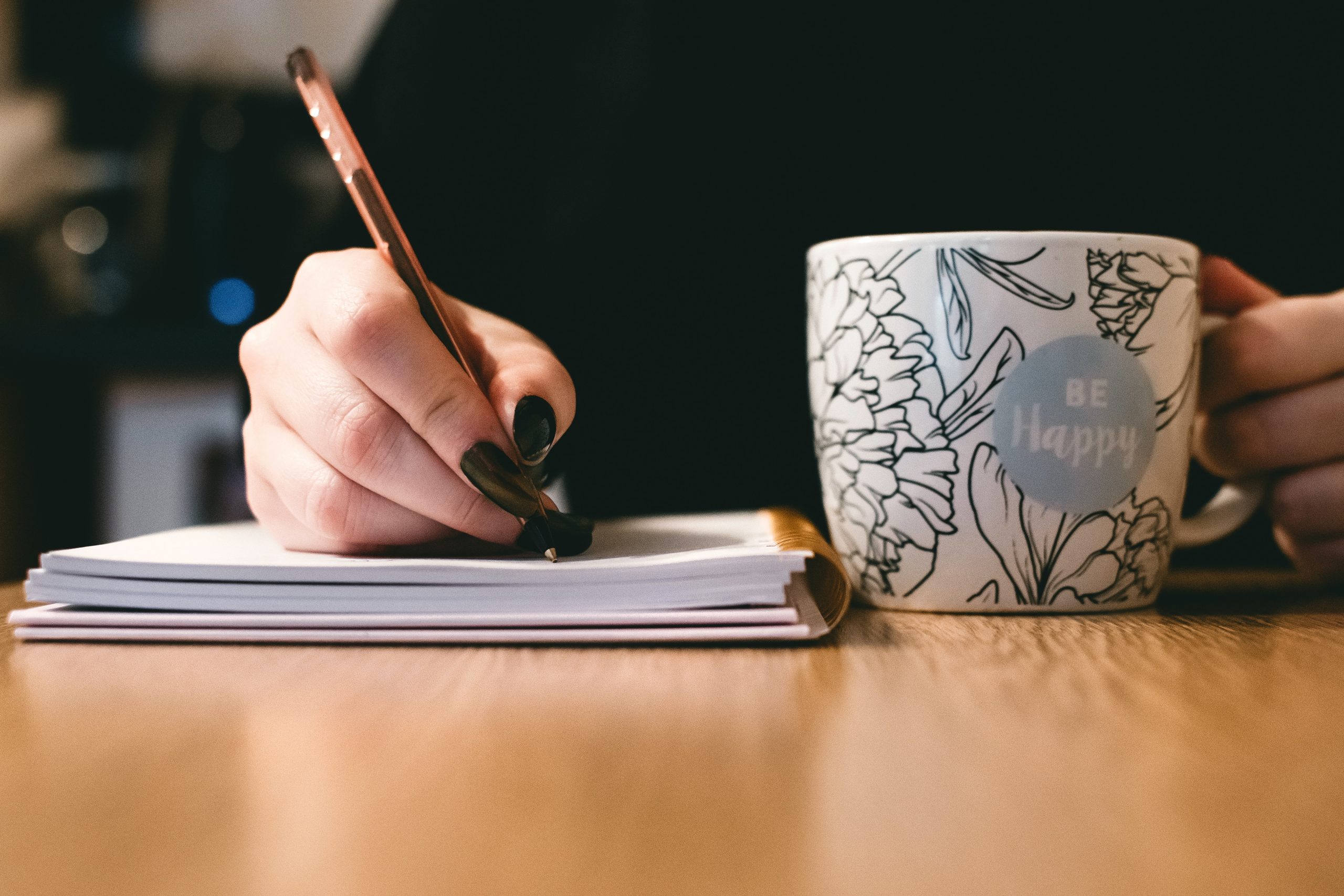 Lees meer over het artikel Spellingsfanaten en taalliefhebbers opgelet! Groot Woerdens Dictee komt eraan!
