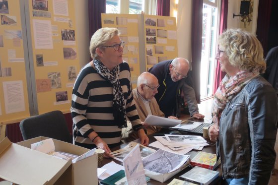 Lees meer over het artikel Historisch Café in Theater Concordia Haastrecht