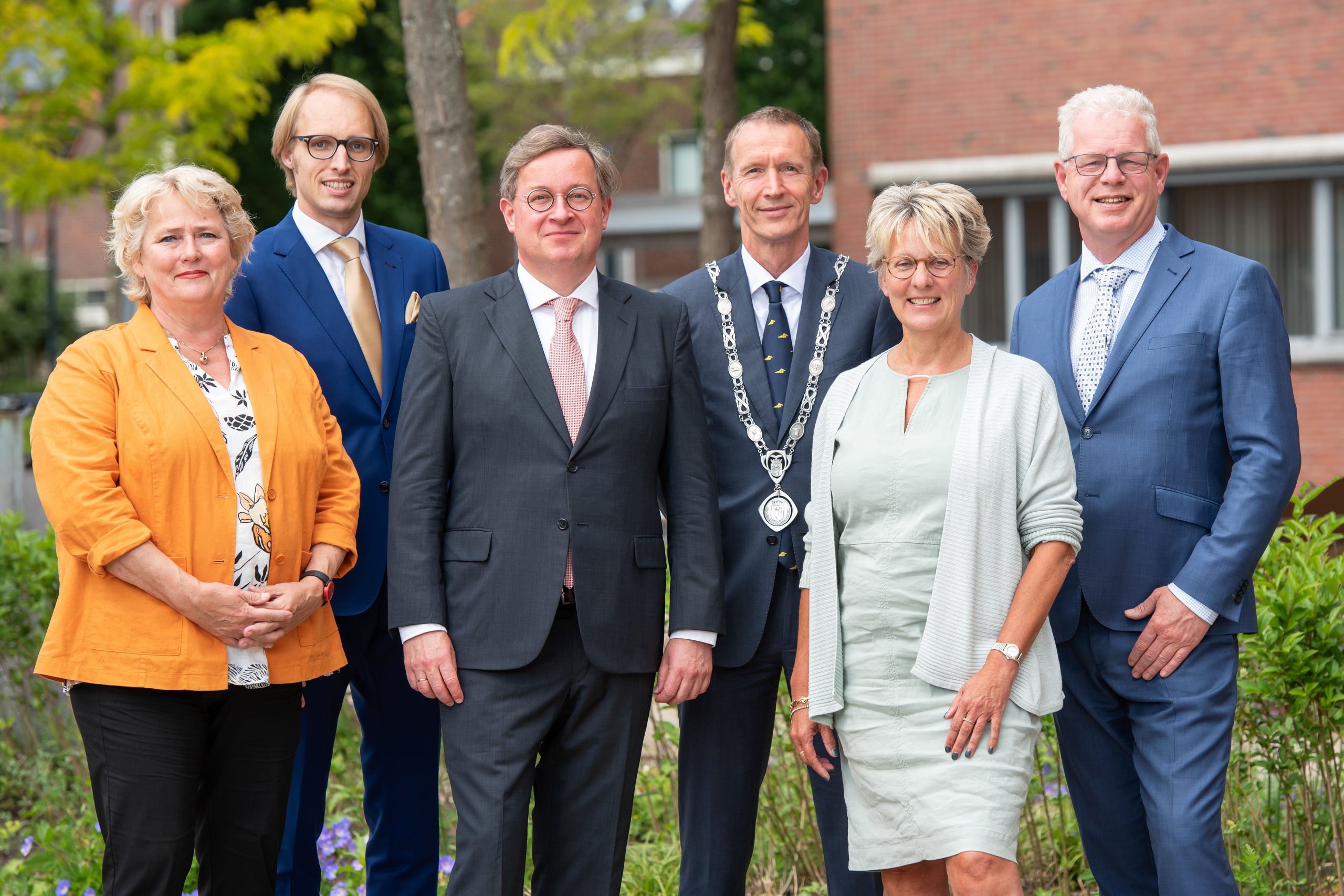Lees meer over het artikel <strong>Nieuw college wil samen ‘eerlijk aan de slag’</strong>