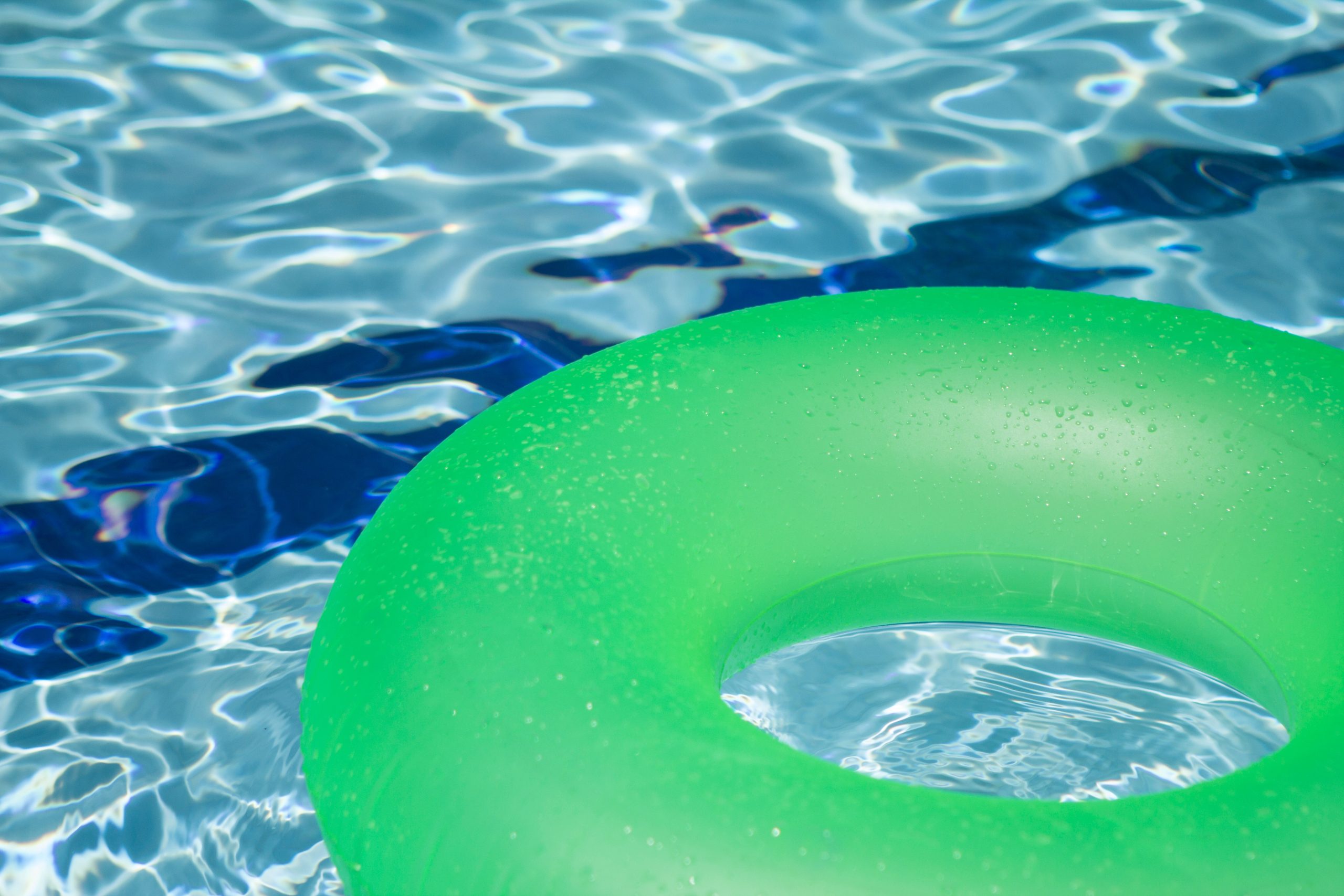 Lees meer over het artikel Cyclus verzamelt 36.000 kg aan zomerse opblaasartikelen