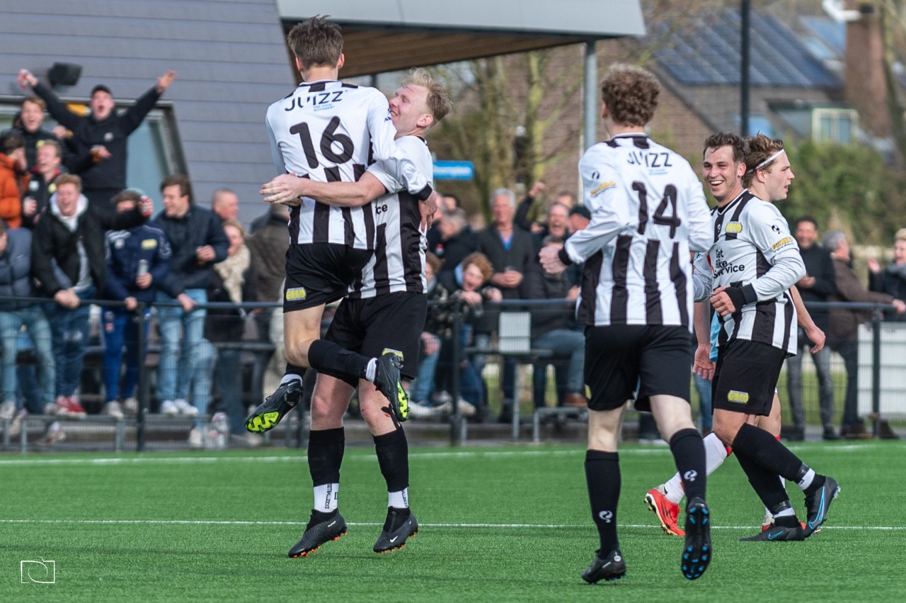 Lees meer over het artikel Esto wint boeiende wedstrijd met 3-1 van ASC