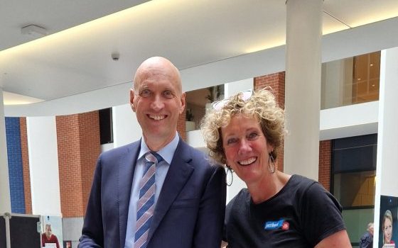 Lees meer over het artikel Ipse de Bruggen en Jostiband op bezoek bij ministerie VWS en SZW