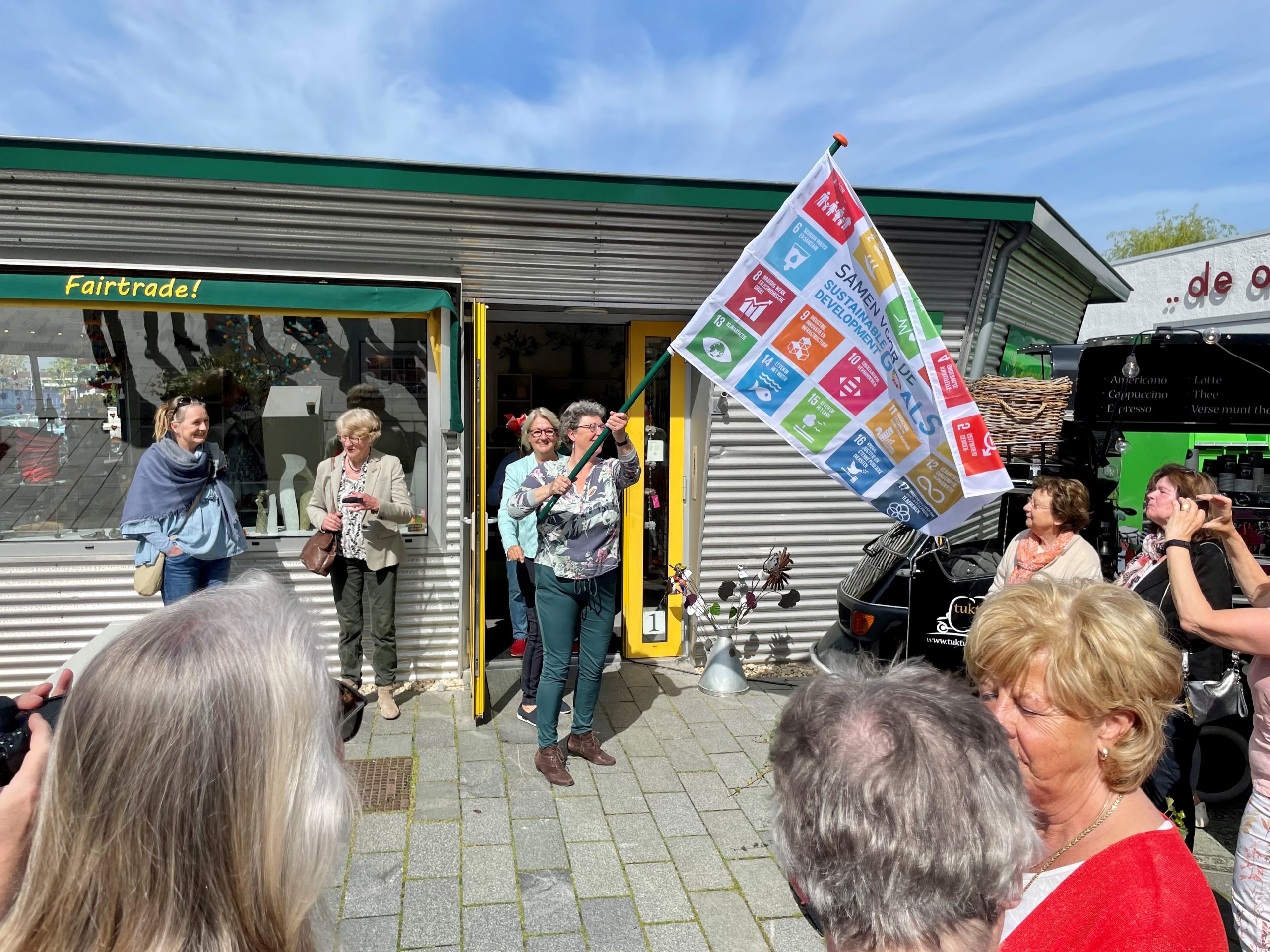Lees meer over het artikel ‘Nieuwe’ Wereldwinkel Reeuwijk geopend