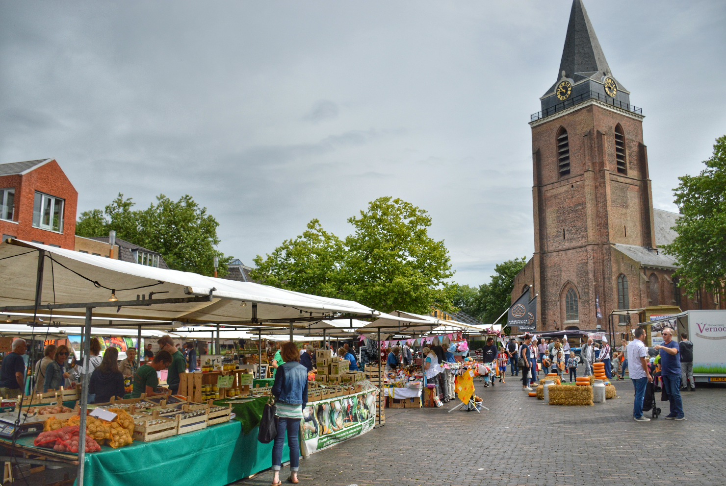 Lees meer over het artikel Lekker uit de buurt, streekmarkten steeds populairder