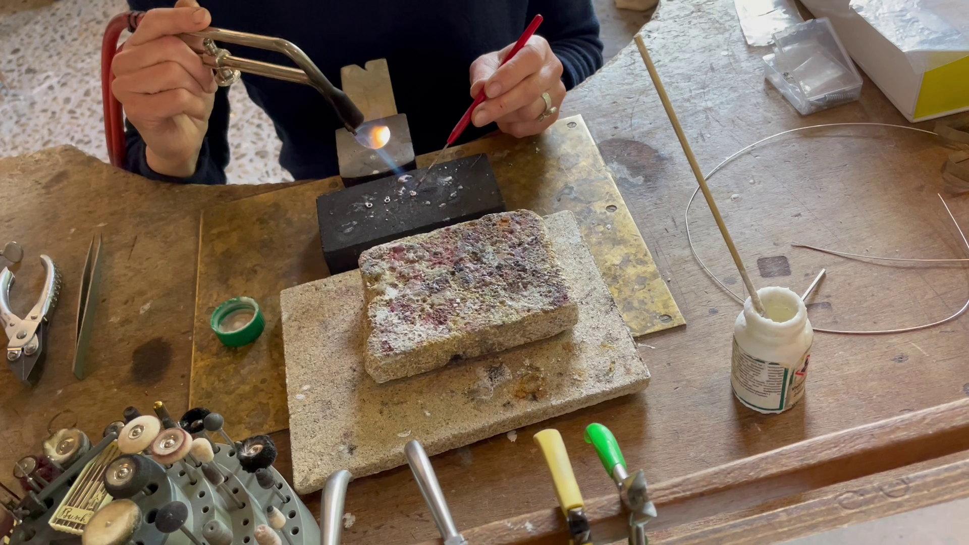 Lees meer over het artikel Jongerenwerk Gro-up en Zilvermuseum bundelen krachten voor inspirerend project ‘Sprekend Zilver’