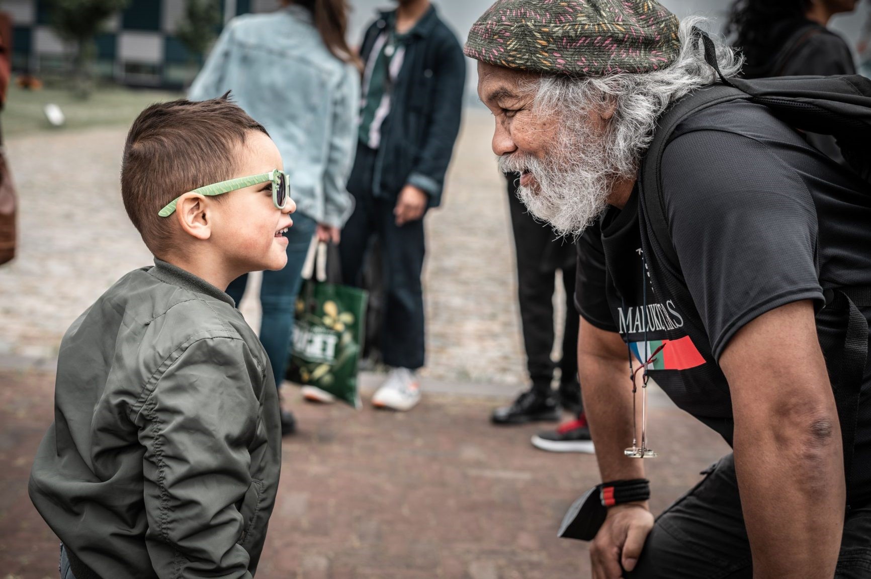 Lees meer over het artikel Opening In Twee Werelden met sprekers en Molukse maaltijd