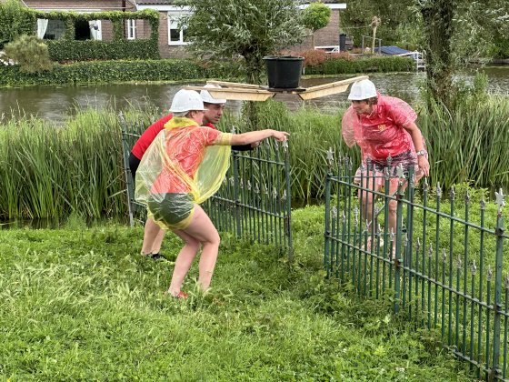 Lees meer over het artikel Brandweerploegen tonen hun kracht tijdens survivaldag in Nieuwerbrug