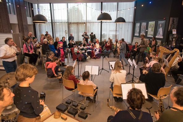 Lees meer over het artikel Doe mee met het grote MCB Sinterklaasorkest