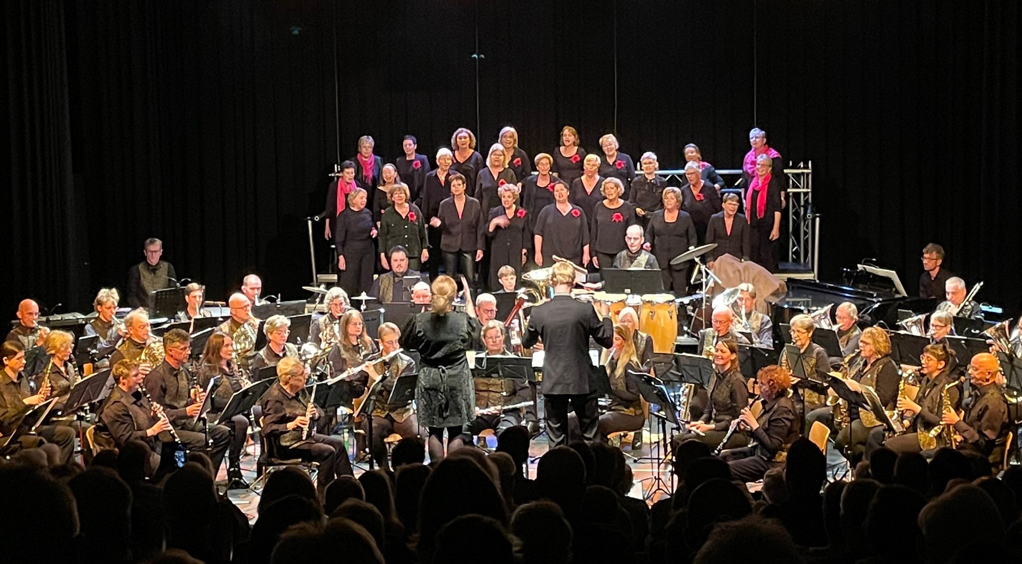 Lees meer over het artikel Concert ‘Wereld vol muziek’ groot succes
