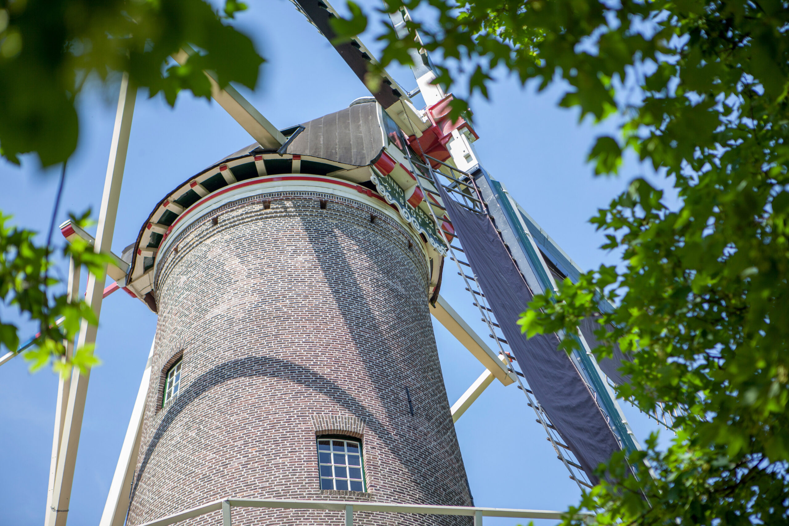 Lees meer over het artikel Wieken ’t Slot kunnen weer draaien