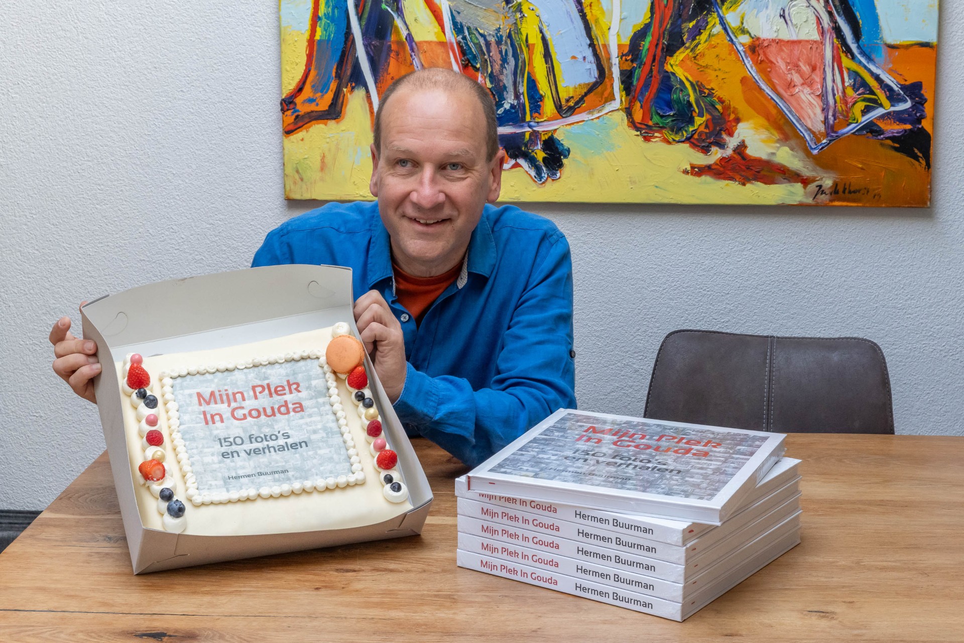 Lees meer over het artikel Boek vol Goudse plekken: Hermen brengt verhalen in beeld