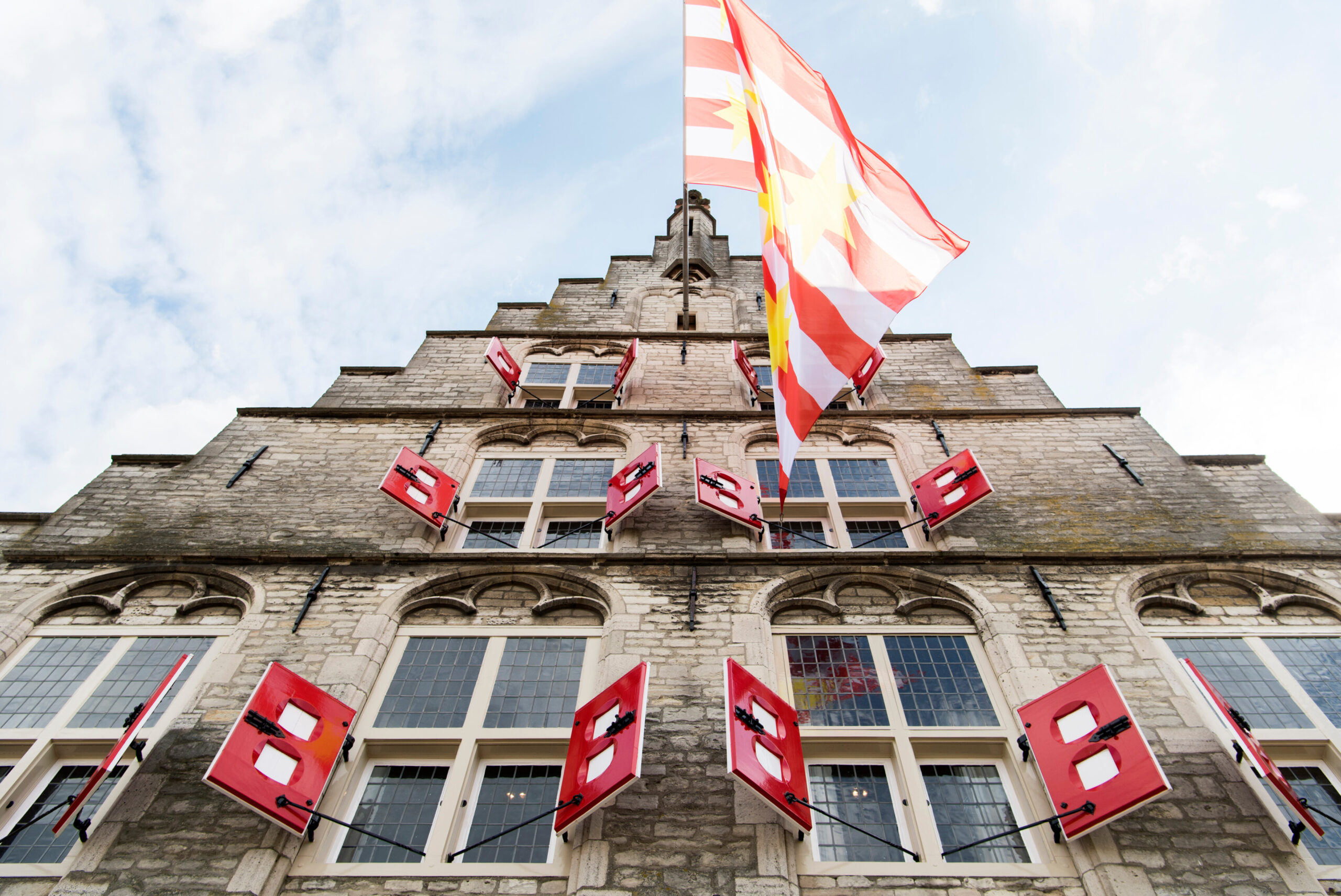 Lees meer over het artikel Hele stad kan unieke verbouwing stadhuis meebeleven