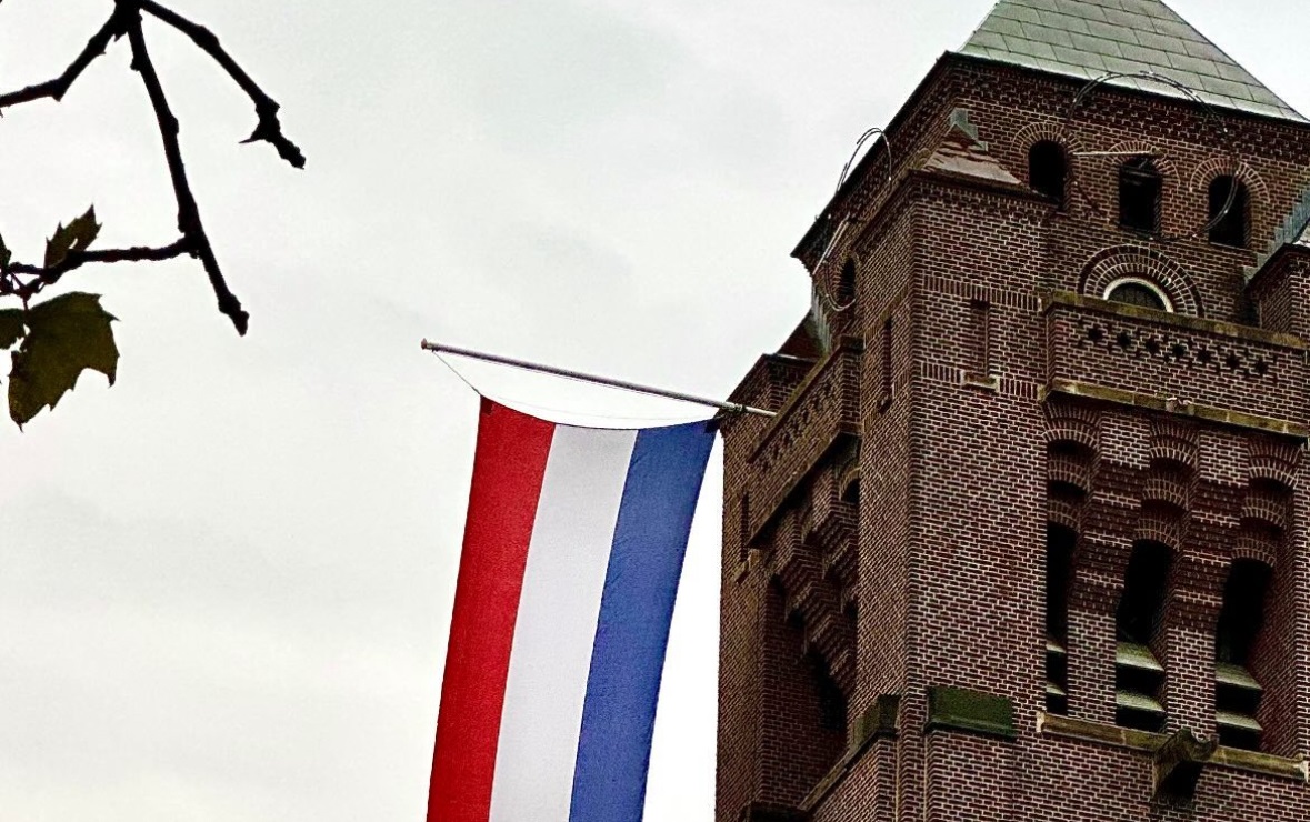 Lees meer over het artikel Indrukwekkend herdenkingsconcert in Adventskerk na Dodenherdenking